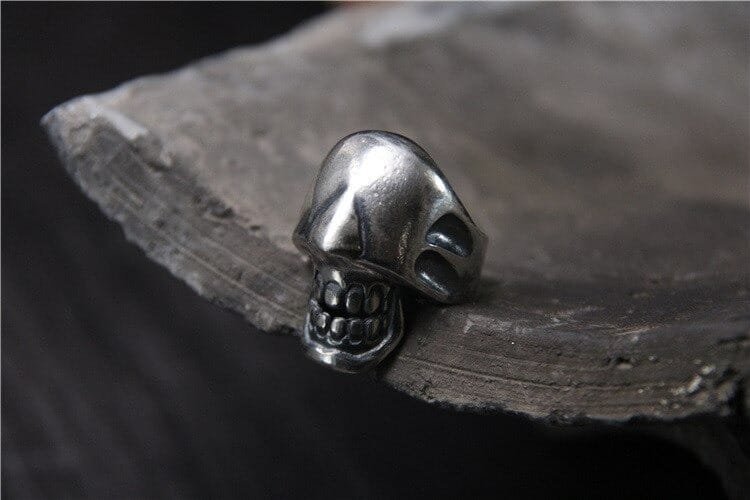 925 Sterling Silver Ring Resizable Alien Skull 2