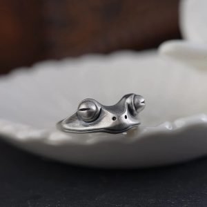 925 Sterling Silver Ring Resizable Frog Face face view