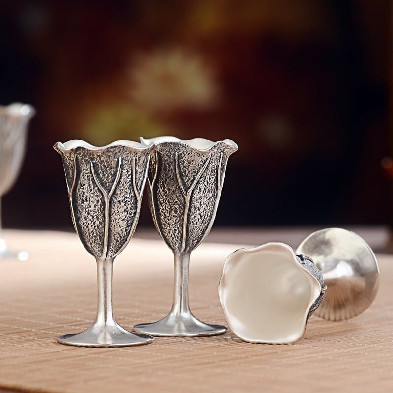 Silver And Glass Wine Decanter goblet details