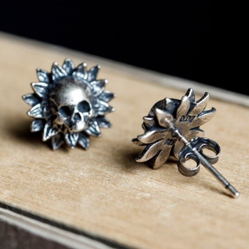 Sterling Silver Skull Stud Earrings details stud and clasp