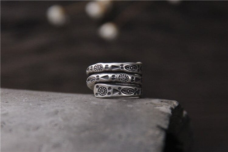 Sterling Silver Wrap Ring face view