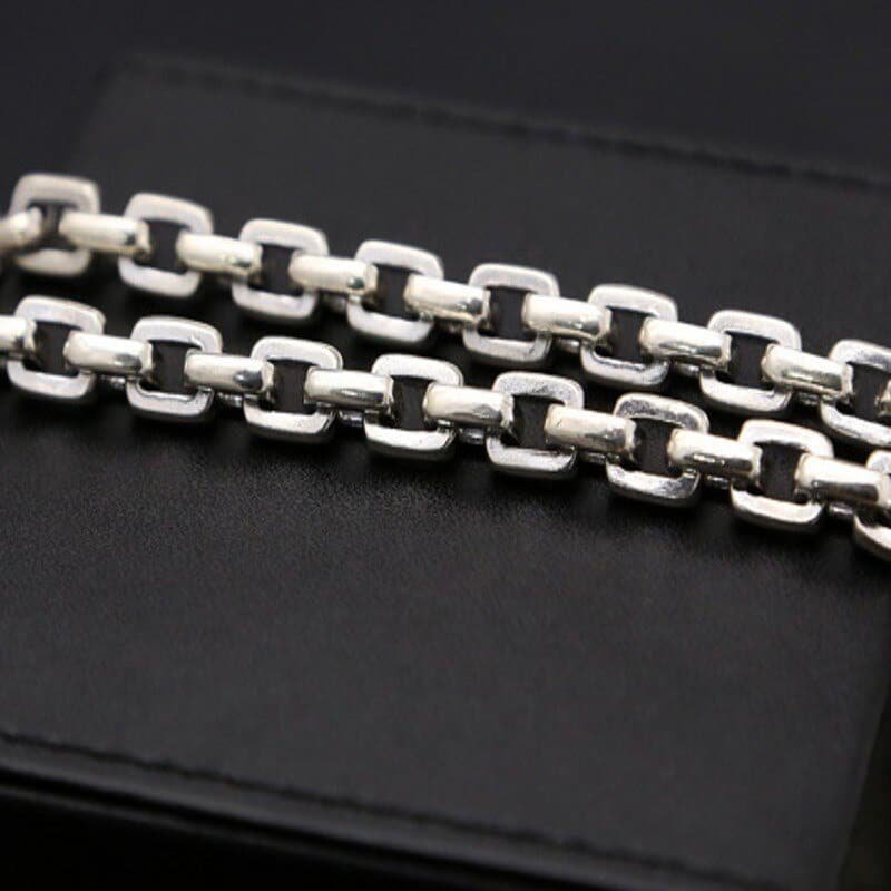 Large Link Silver Chain link detail 2