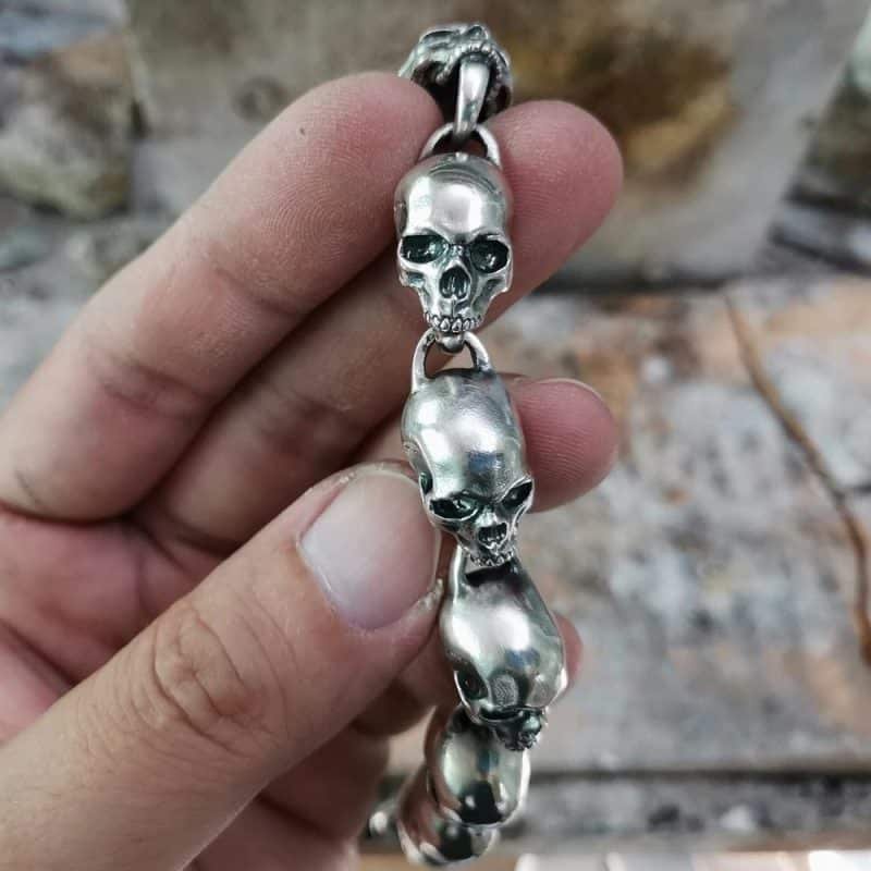 Silver Chain Skull Bracelet holded 2