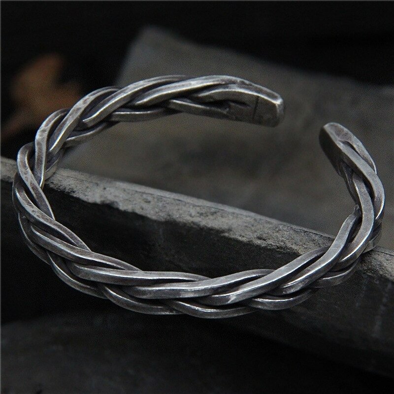Silver Twisted Rope Bangle face view