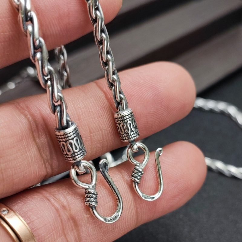 Sterling Silver Rope Chain holded clasp details