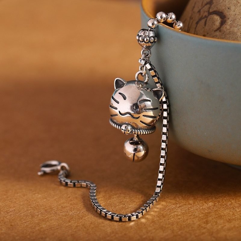 Chinese Lucky Cat Necklace cat face