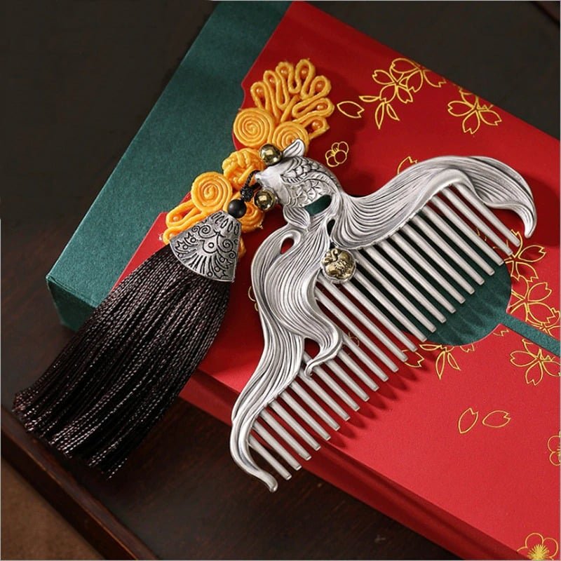 Hair Comb Silver up view