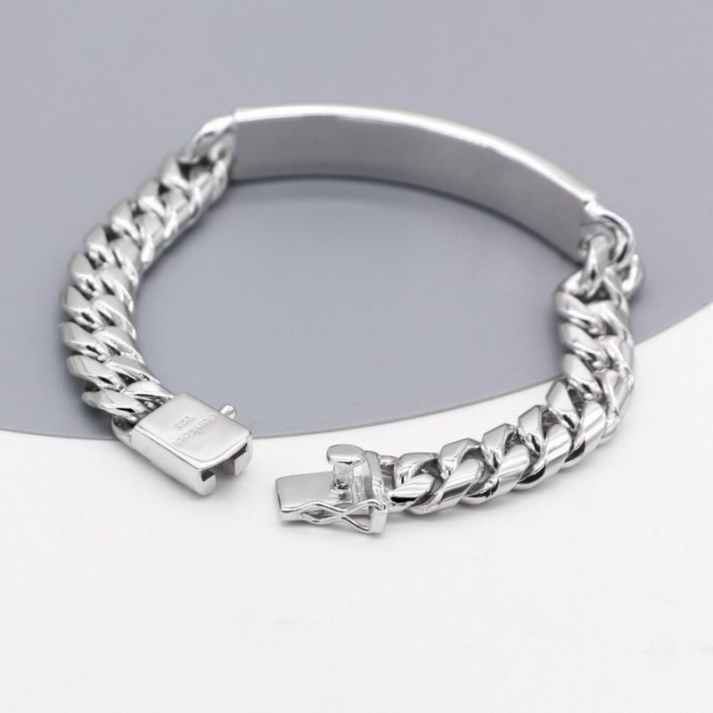 Mens Silver Curb Chain Bracelet clasp details
