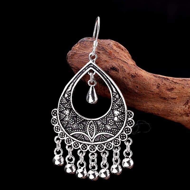 Inca Silver Drop Earrings details
